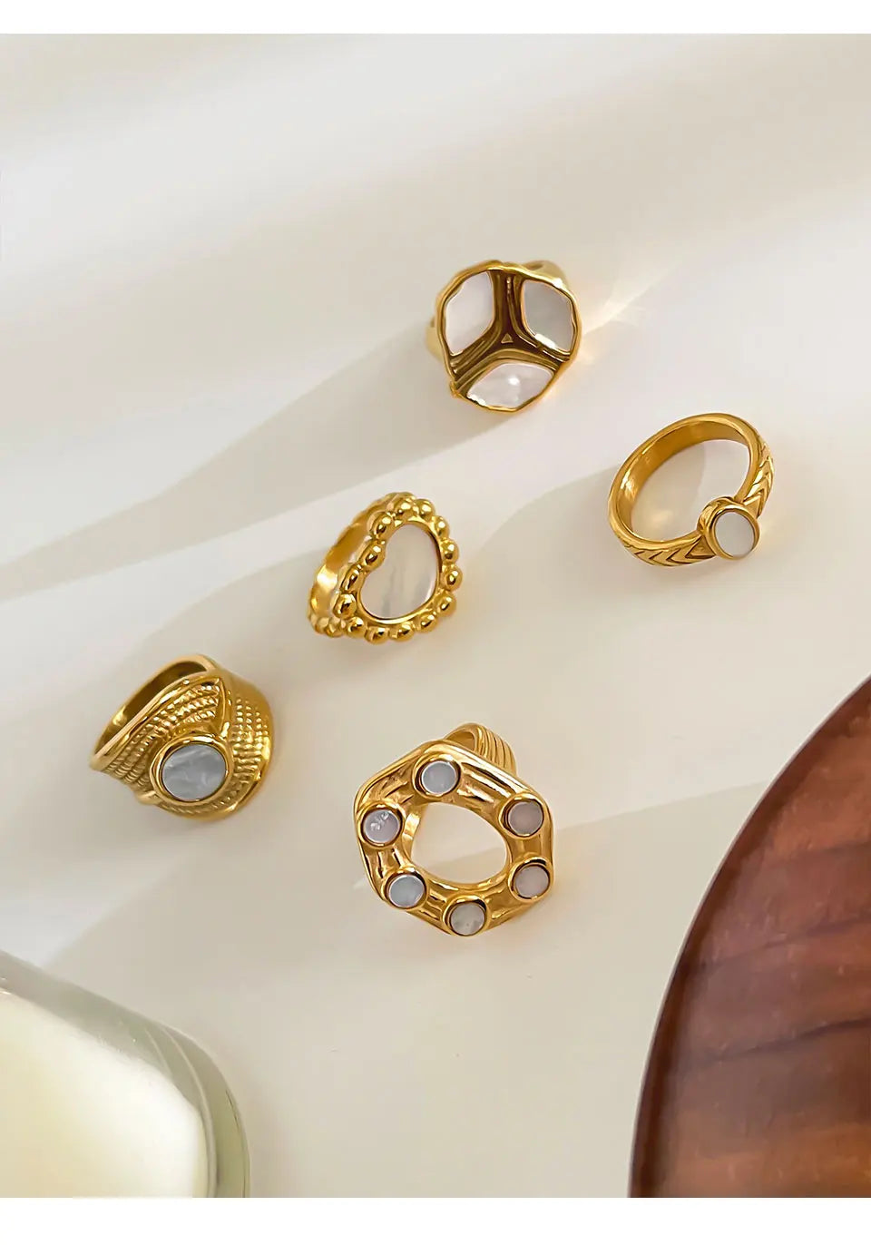 Peri'sbox Elegant Gold Plated Oval Heart Ring – White Mother of Pearl Women’s Waterproof Party Jewelry Gift