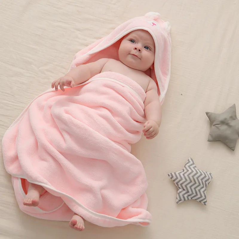 0-3 Years Unisex Baby Bathrobe – Flannel Hooded Cape, Cartoon Design, Newborn Shower Gift, Swaddling Bath Towel for Boys & Girls