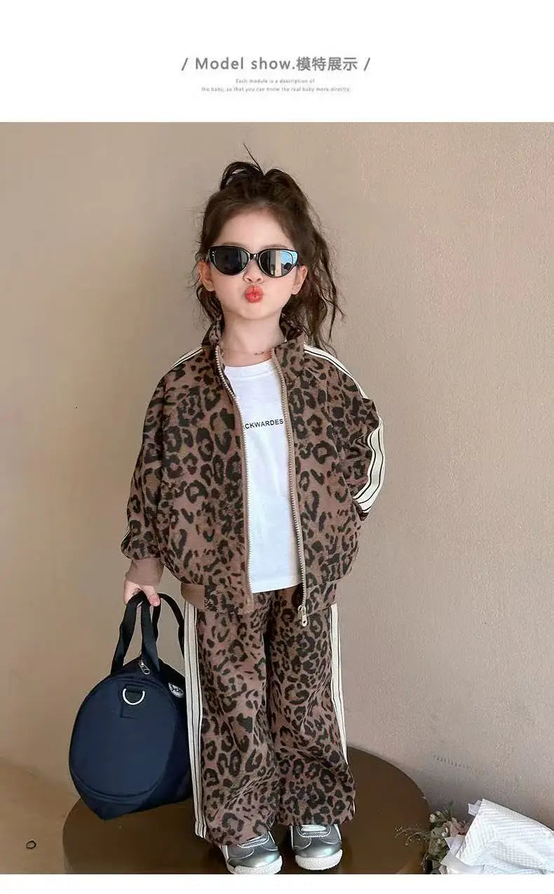 Girls' Spring Sportswear Set – Stylish Leopard Pattern Top & Pants Two-Piece Outfit for Children