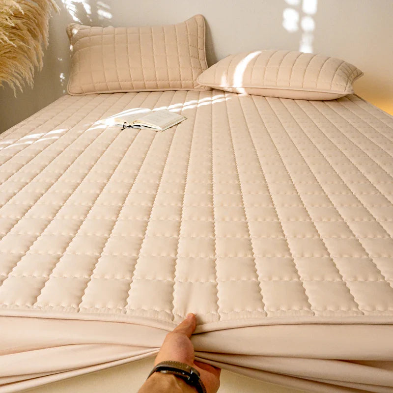 Waterproof Antimicrobial Mattress Cover – Hypoallergenic Noiseless Fitted Sheet Protector Solid Color