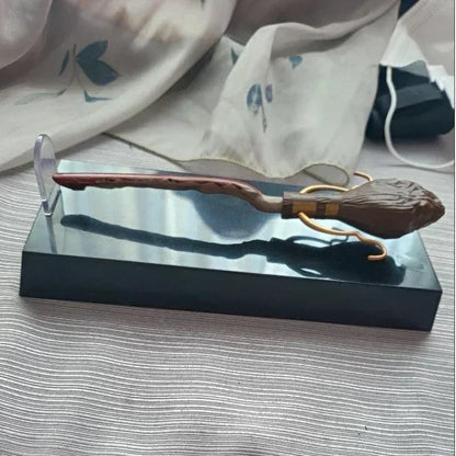 Haries Cosplay Prop Levitating Harry Potter Broomstick – Nimbus 2000 & Firebolt Model, Magic Trick Toy & Collectible Gift