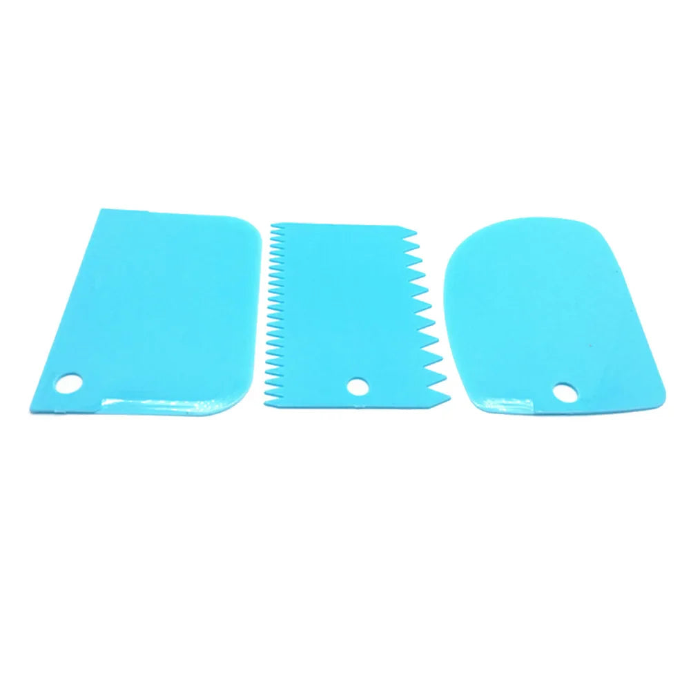 3Pcs DIY Kitchen Cream Scraper Set - Straight, Arc, and Tooth-Shaped Cake and Fondant Baking Tools - Plastic Bread Cutter and Pasty Scraper Kit