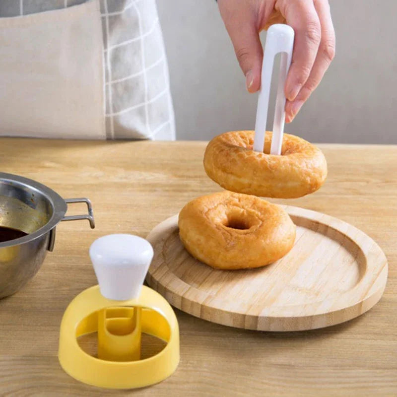 DIY Creative Donut Mold - Cake Decorating Tools, Kitchen Baking Accessories, Doughnuts Cooking Cutter, Desserts, and Bread Cutting Maker