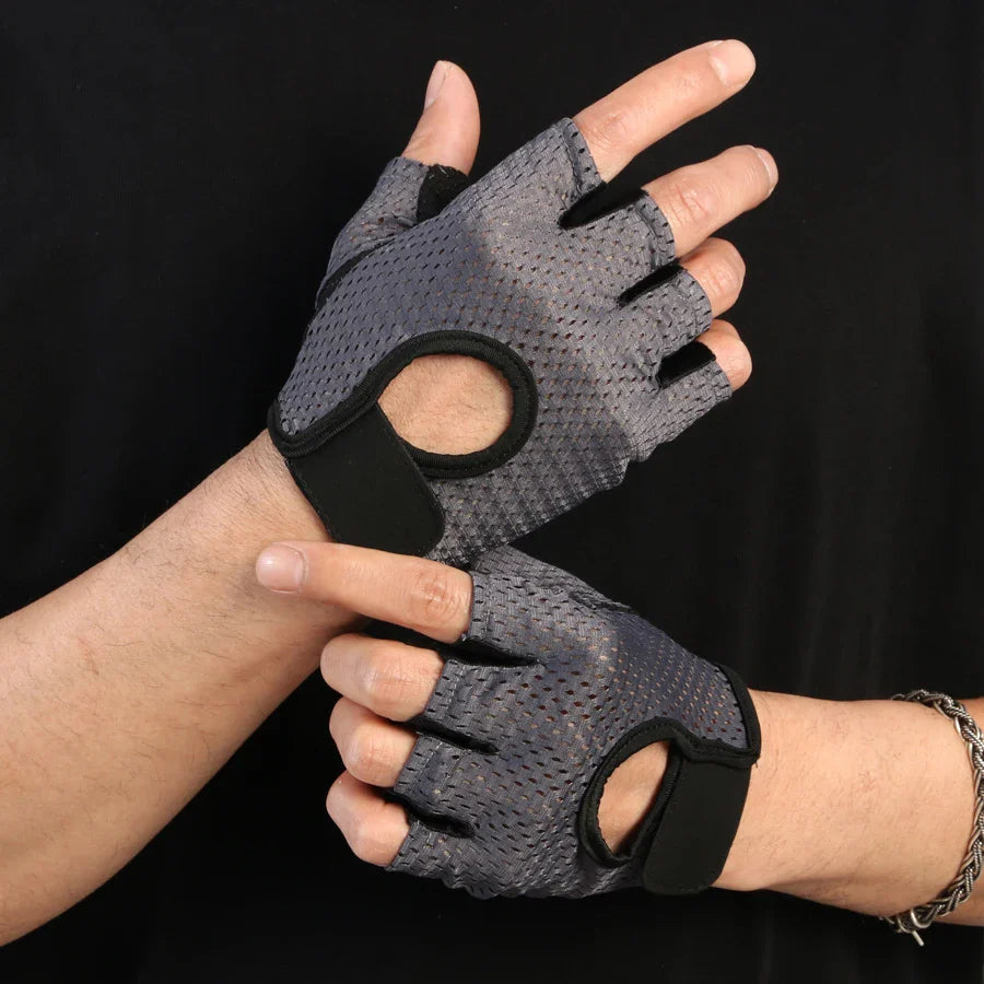 Summer Half-Finger Ice Silk Gloves – Breathable Fingerless Gym & Cycling Gloves with Anti-Slip Pad for Men & Women