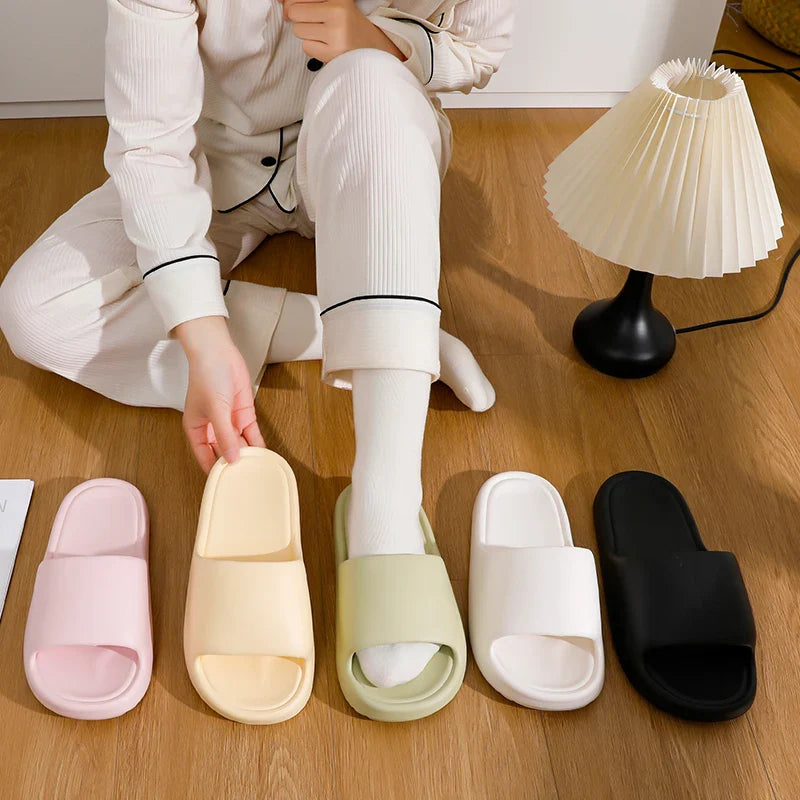 Lightweight Platform Slippers for Women – Super Soft Non-Slip Beach Flip Flops & Indoor Shower Slides for Couples Comfort