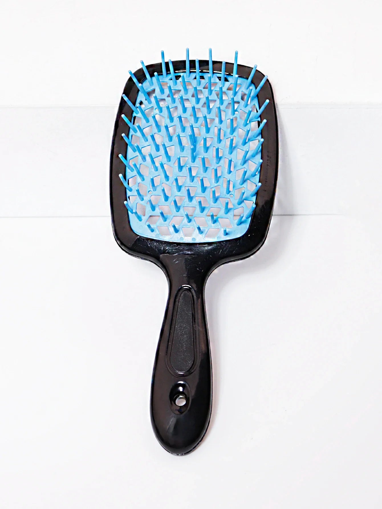 Tangled Hair Combing Massage Brush — Hollow Curly Hair Salon Brush for Real Hair & Wigs