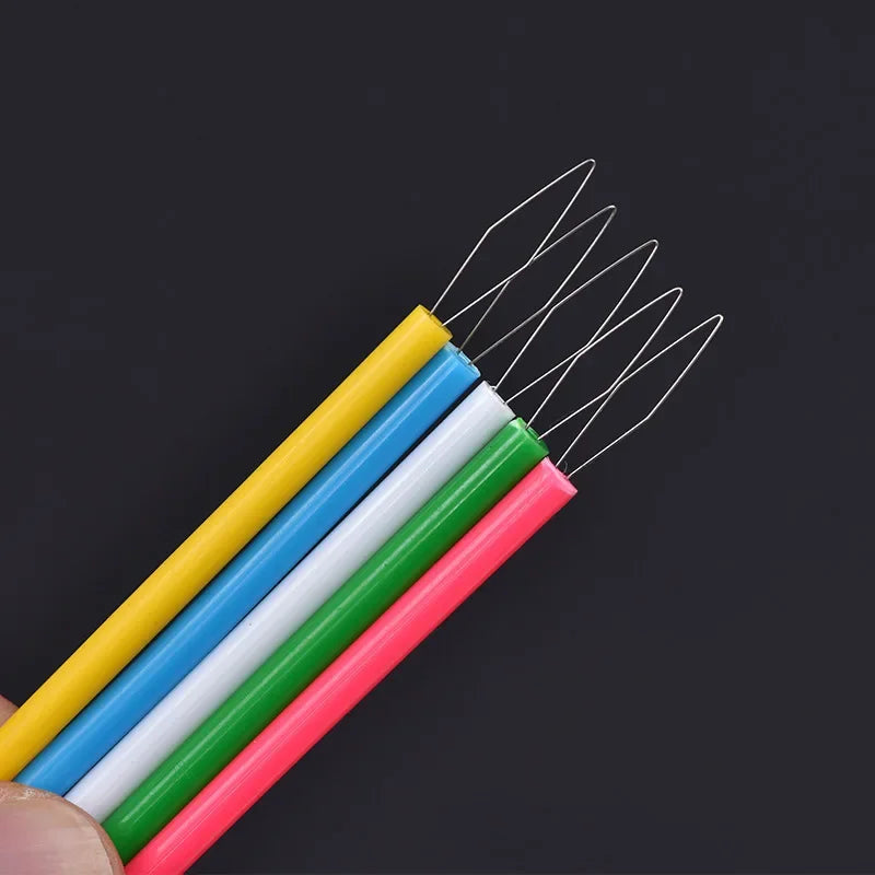Cylindrical Colorful Needle Threader – DIY Sewing Accessories for Threading Needles, Beading & Sewing Tools