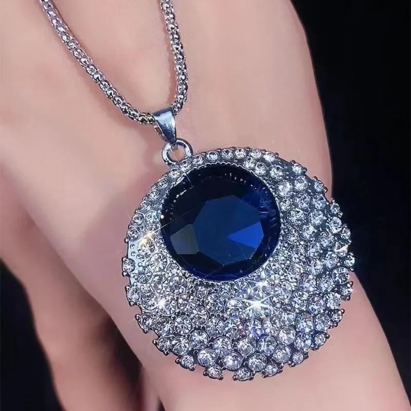 Opal Tulip Long Sweater Necklace – Elegant Floral Pendant Chain for Women Autumn Winter Fashion Accessories