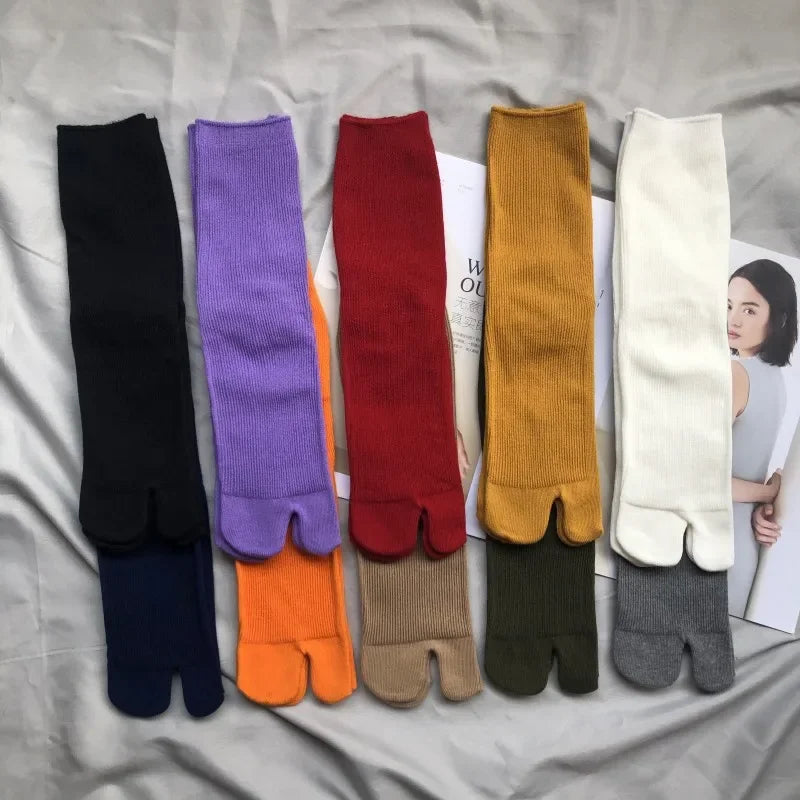Unisex Combed Cotton Split Toe Tabi Socks – Comfortable Two-Toe Harajuku Style Socks for Men & Women High Quality Cotton