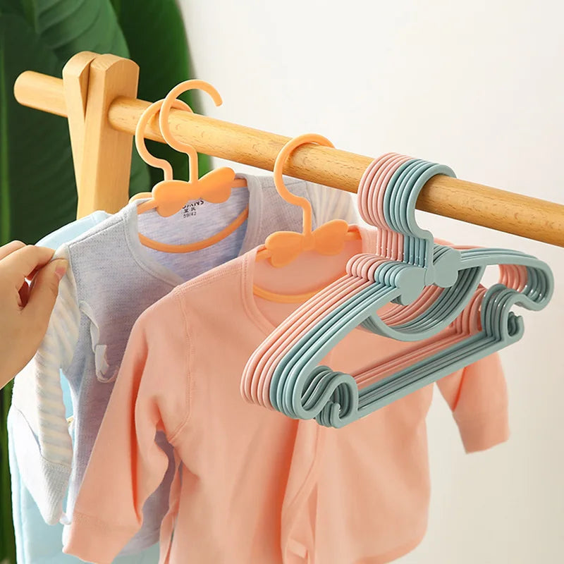5-50PCS Baby Plastic Hangers – Kids Clothes Storage Rack for Nursery, Toddlers & Infants, Portable Home Use
