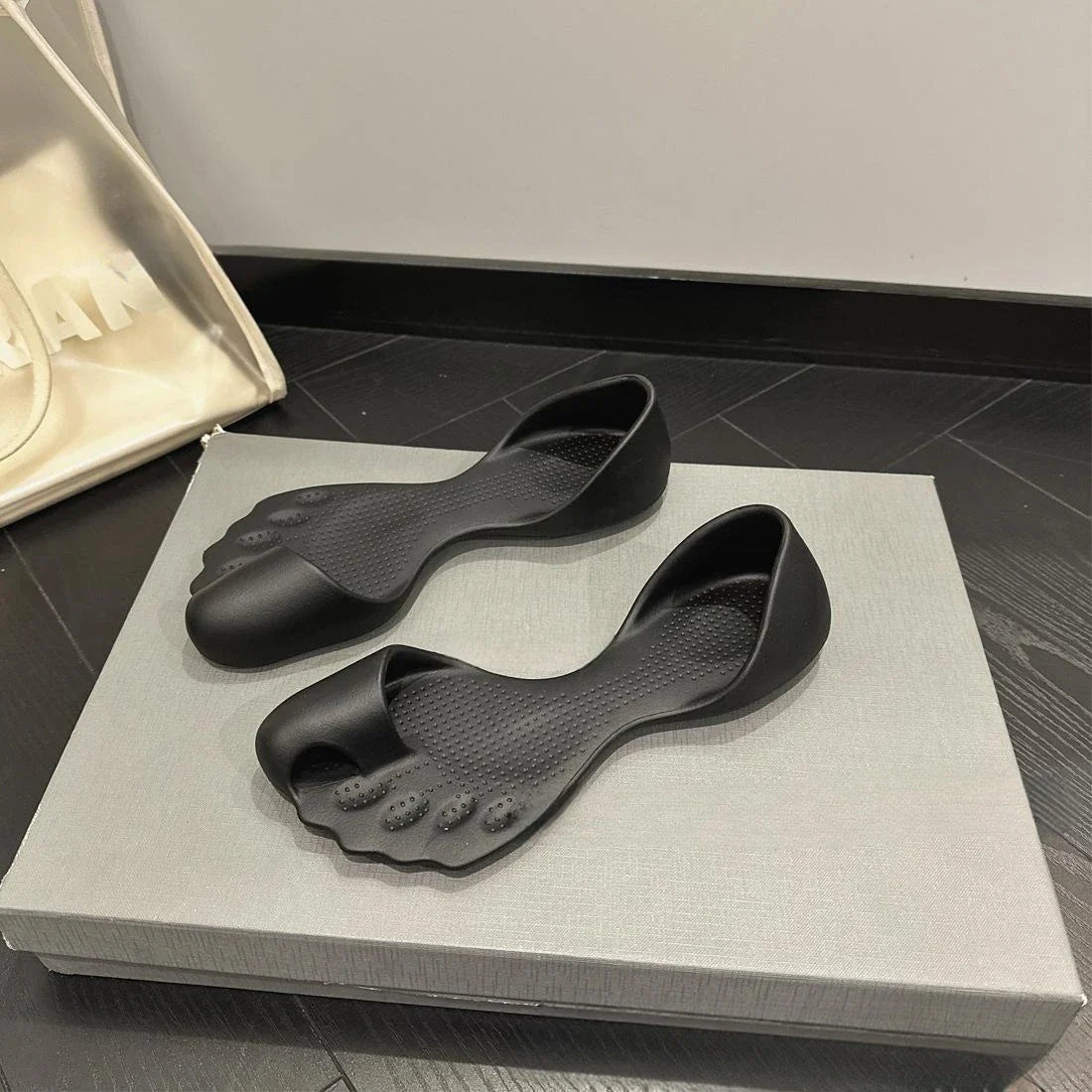 Original Design Adult Flat Beach Shoes – EVA Fish Mouth Sandals for Men & Women, Sizes 35–39