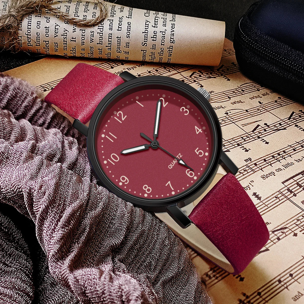 Vintage Women’s Quartz Watch – Leather Strap Wristwatch, Elegant Ladies Watch Gift