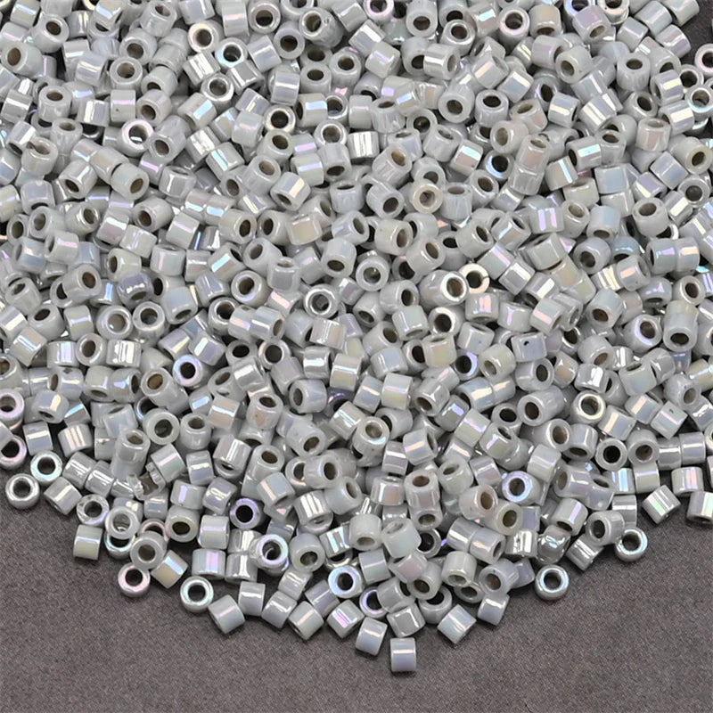 1000Pcs 1.6x1.3mm Japan Glass Seed Beads 11/0 – Cylindrical Loose Beads for DIY Statement Jewelry Making (5g Pack)