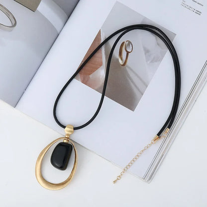 Vintage Long Chain Necklace – Irregular Gothic Pendant Jewelry for Women, 2023 Trendy Fashion Accessories