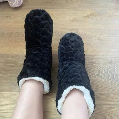 Thick Thermal Winter Socks — Plus Velvet Anti-Slip Home Slipper Socks for Men & Women, Warm Christmas Footwear