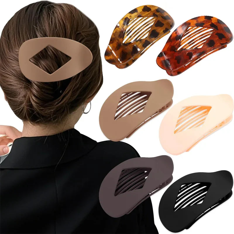 Women’s Fashion Oval Leopard Flat Hair Claw Clip – Acrylic Matte Curved Barrettes for Stylish Everyday Hair Styling Accessories