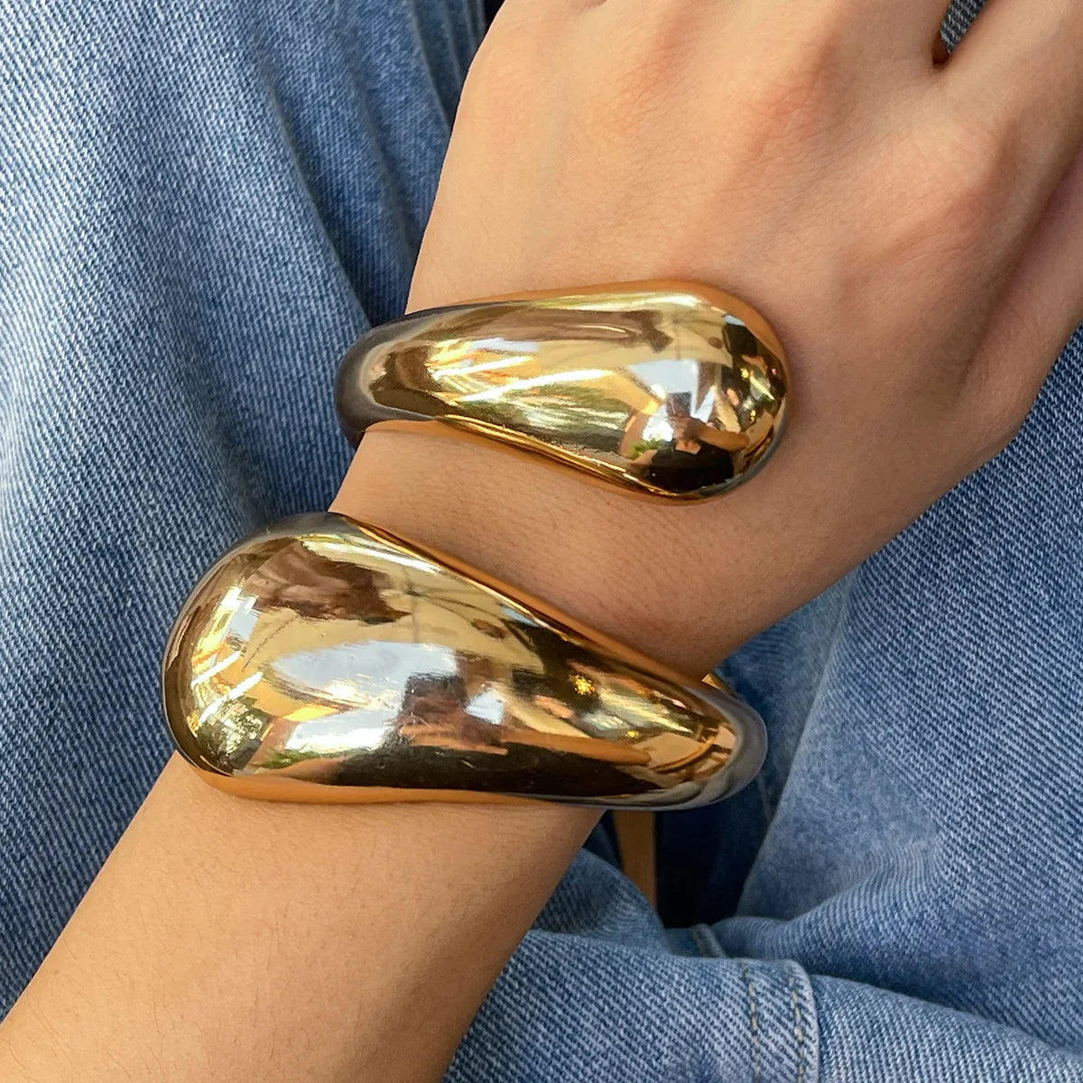 KMVEXO Wide Metal Chunky Bangles – Gold & Silver Waterdrop Open Cuff Bracelet for Women