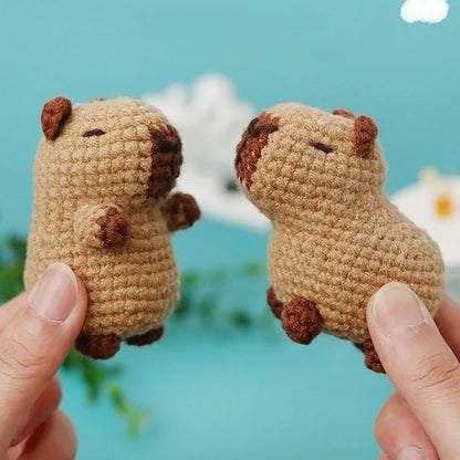 Capybara Crochet Kit – Cute Animal Crochet Set for Beginners, Perfect Christmas Gift for Craft Lovers