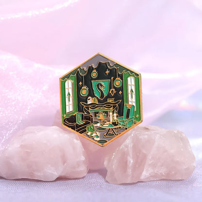Geometric Color Film & TV Badge – Creative Magic School Room Brooch Accessory