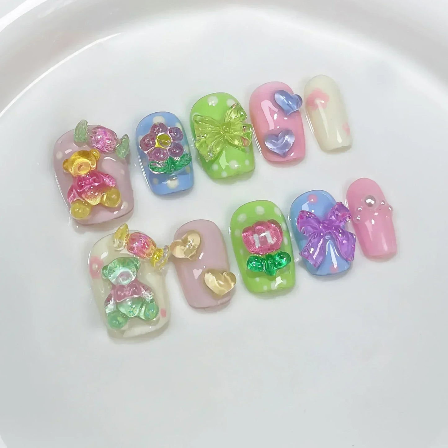 10 Pcs Pink Handmade Press-On Nails – Full Cover Bear & Heart Design with Rhinestones, Short Round Manicure Tips