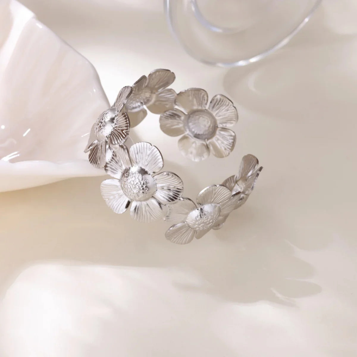 Punk Sunflower Fish Gold Stainless Steel Bracelet – Trendy Women’s Bangle Wedding Couple Jewelry