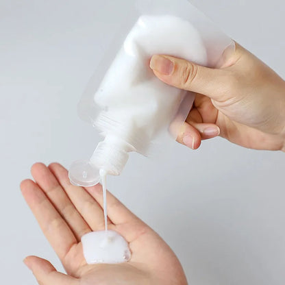 Travel-Friendly 30/50ml Lotion Dispenser Bag: Reusable, Leakproof, and Refillable Cosmetic Storage Container