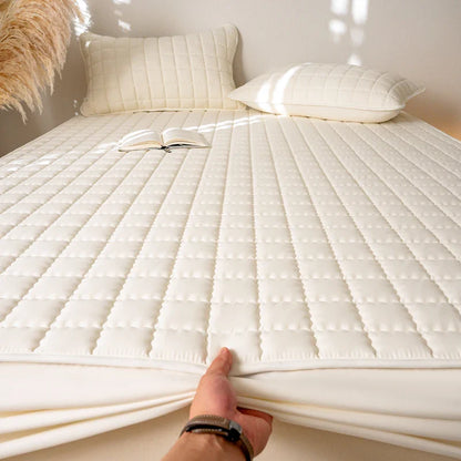 Waterproof Antimicrobial Mattress Cover – Hypoallergenic Noiseless Fitted Sheet Protector Solid Color