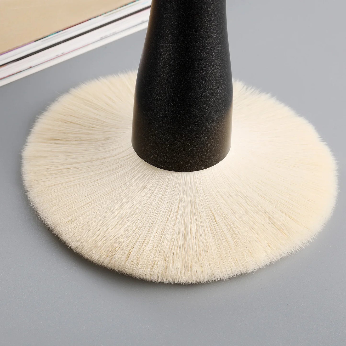 Professional Large Single Powder Brush – High-Quality Makeup Tool