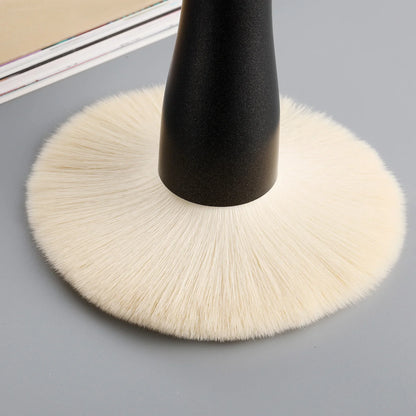 Professional Large Single Powder Brush – High-Quality Makeup Tool