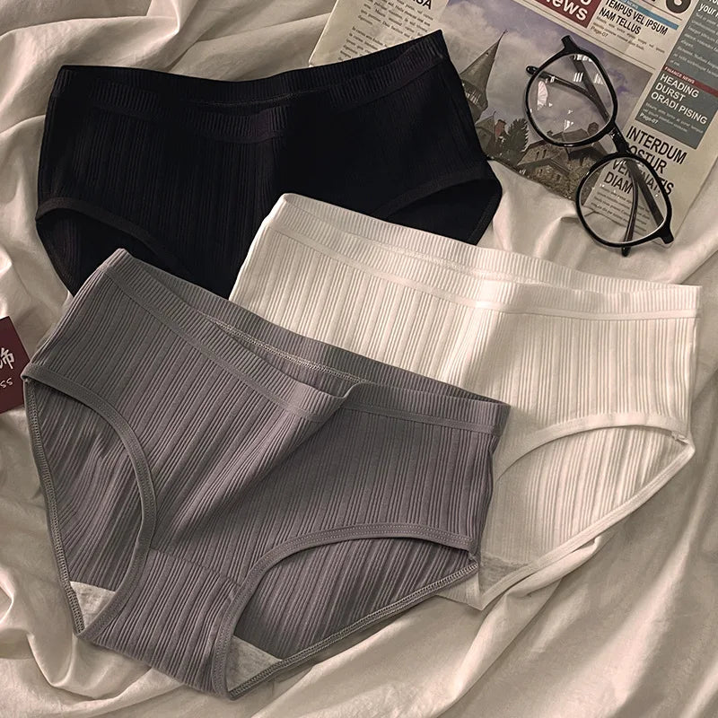 3-Piece Women’s Cotton Panties Set – Mid-Waist, Breathable Underwear, Solid Color Briefs, Sexy Lingerie for Girls