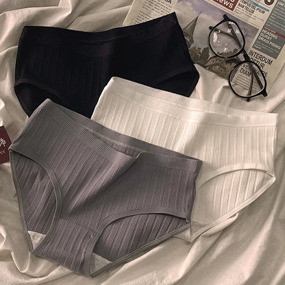 3-Piece Women’s Cotton Panties Set – Mid-Waist, Breathable Underwear, Solid Color Briefs, Sexy Lingerie for Girls