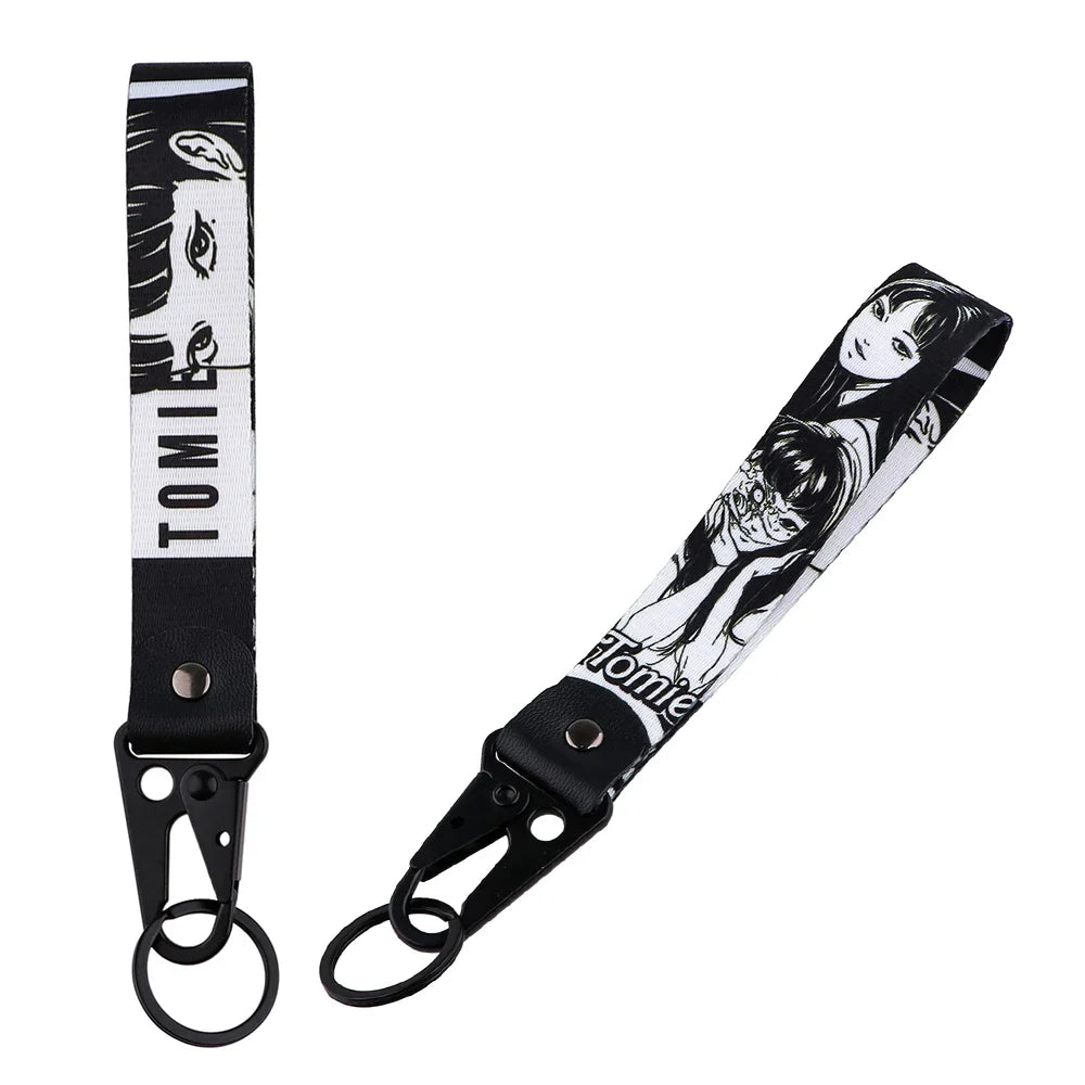 Anime Eagle Beak Keychain – Cool Short Lanyard for Phone, Badge Holder & USB Pendant