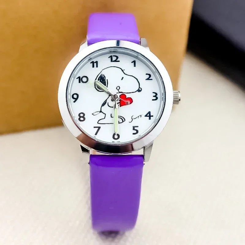 Cute Snoopy Kids Quartz Watch — Kawaii Anime Wristwatch with Colorful Luminous Hands, Fashionable Gift for Boys