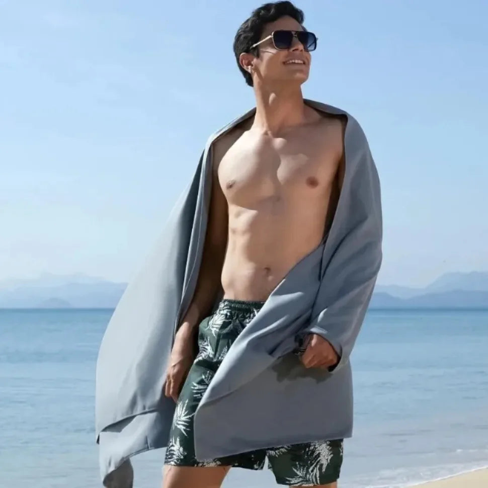 Quick-Dry Microfiber Towel – Ultra Absorbent, Compact & Sandproof Sports Towel for Gym, Beach & Travel