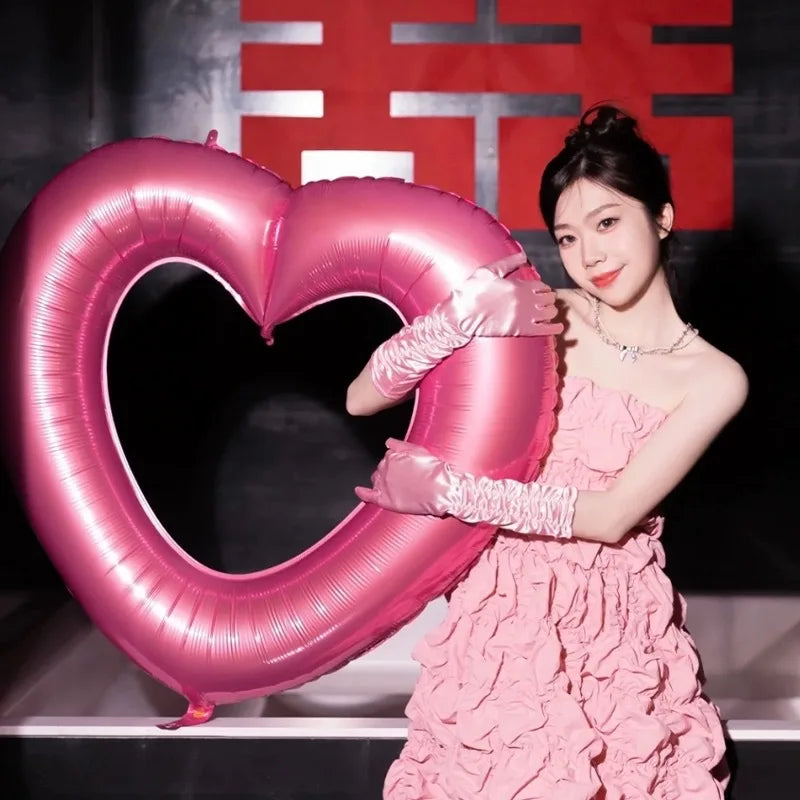 40-Inch Large Hollow Heart-Shaped Aluminum Foil Balloon – Wedding, Valentine’s Day & Birthday Party Decoration