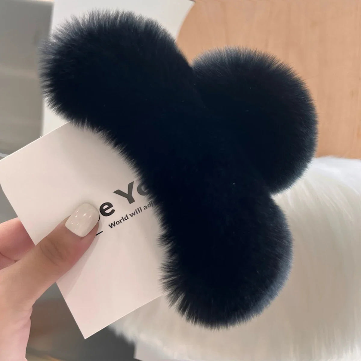 Winter Fuzzy Hair Claw for Women – Warm Fluffy Natural Rex Rabbit Fur Hair Clip, Elegant Fashion Party Accessory