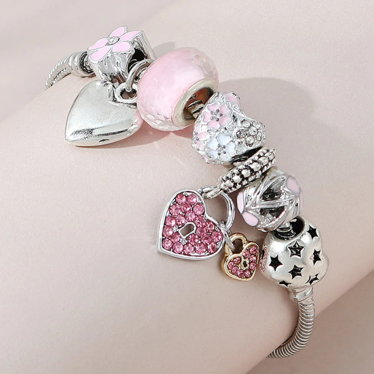 Women's Fashion Beaded Love & Family Bracelet – Multi-Element Jewelry Accessories for Daily Wear, Parties & Holiday Gifts