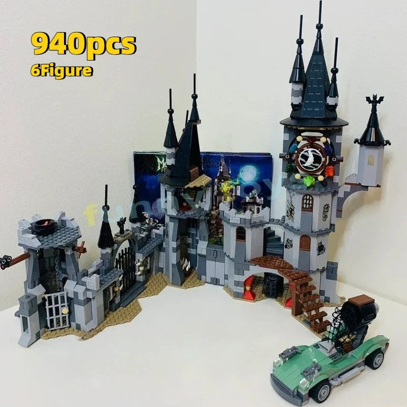 MINISO 940pcs Vampire Castle Building Blocks – DIY Monster Cart Toy for Boys Halloween Gift
