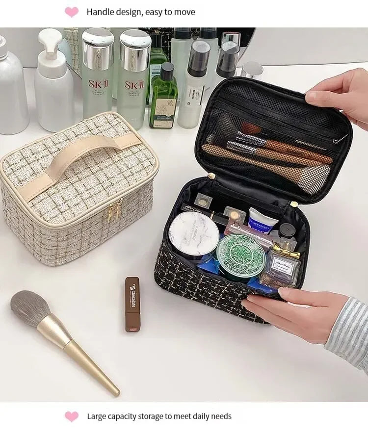 Korean-Style Large Cosmetic Bag – Instagram-Inspired Chanel-Style Ladies’ Handheld Toiletry Organizer