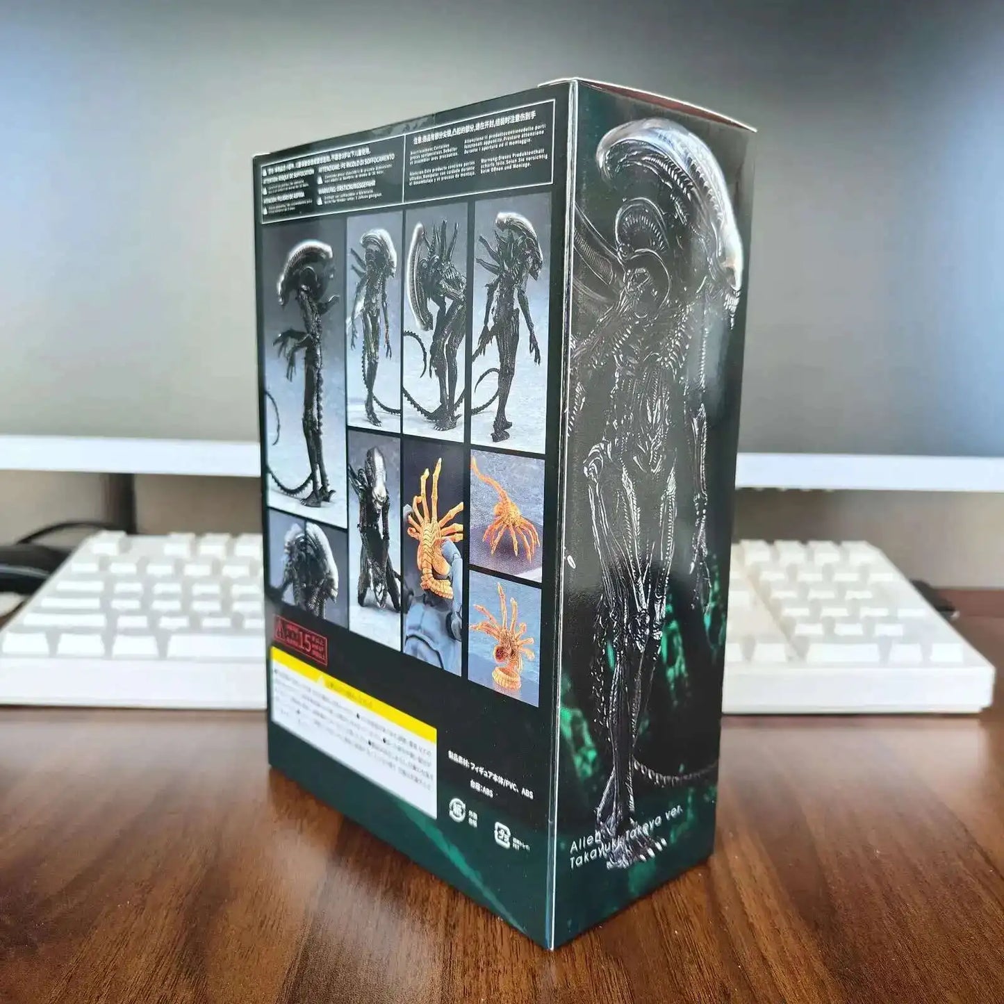 Alien 18CM Humanoid Doll SP108 – Realistic Collectible Figure for Sci-Fi Enthusiasts and Collectors