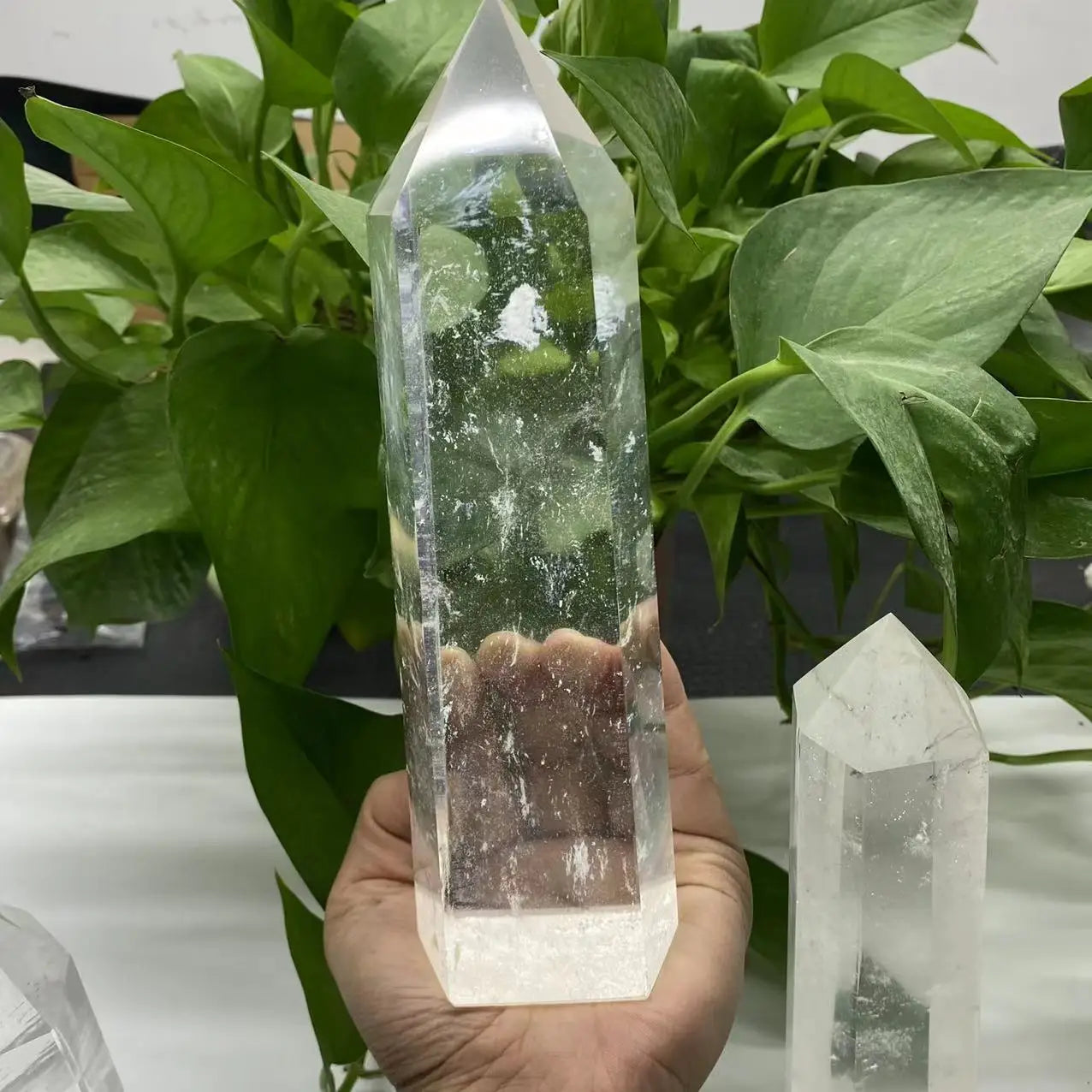 Large Clear Quartz Obelisk Crystal Wand – Healing Feng Shui Point for Home Decoration and Crystal Therapy