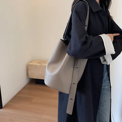 LEFTSIDE Retro Small Solid Color Leather Shoulder Bag – 2025 Korean Designer Handbag for Women