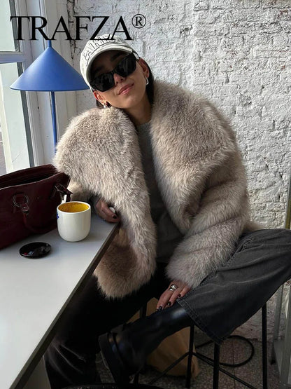 TRAF 2024 Women's Cropped Faux Fur Jacket – Chic Lapel Collar, Long Sleeve, Front Snap-Button Thick Coat