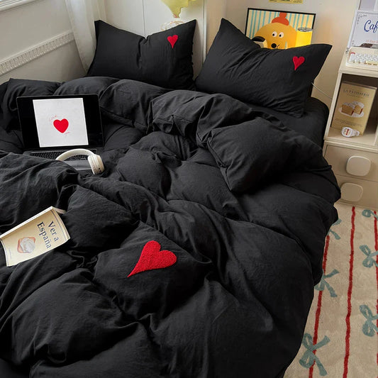 Cool Black Duvet Cover Set – Nordic Embroidered Heart Luxury Bedding, 4-Piece Set for Girls