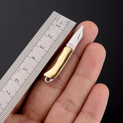 5cm Mini Folding Knife Keychain – Acrylic & Brass Portable Blade Pendant for Camping, Outdoor, and Everyday Carry