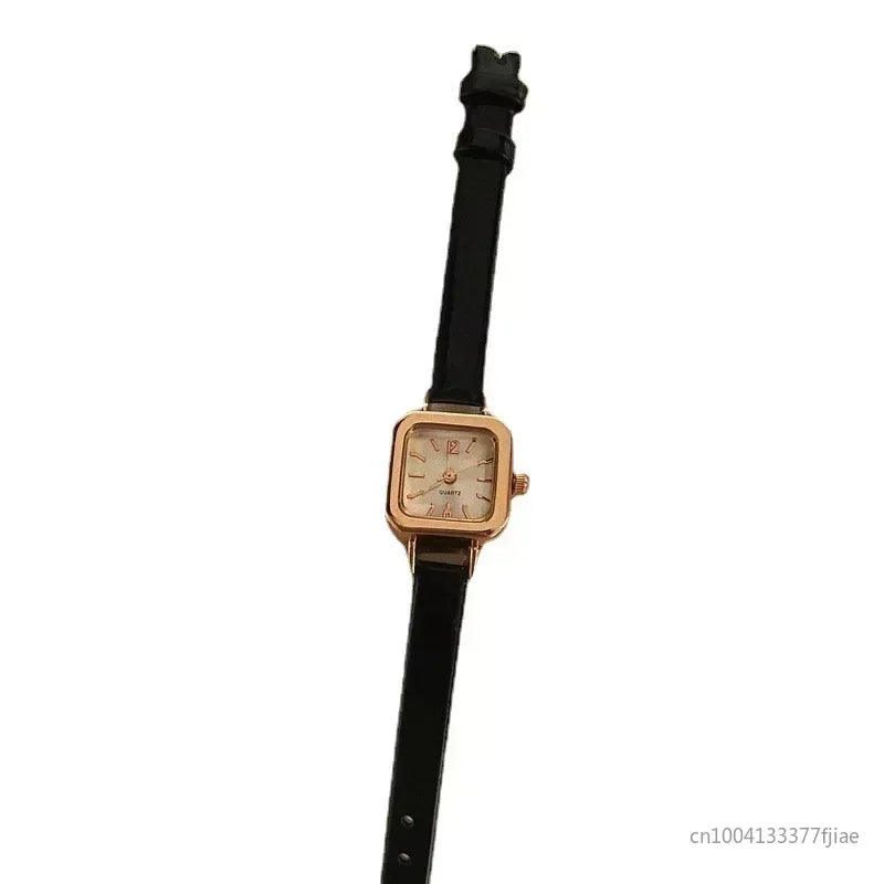 Hot Sale Women’s Watch – Small Square Dial with Thin Leather Strap, Elegant Quartz Wristwatch for Ladies, Casual Reloj Mujer