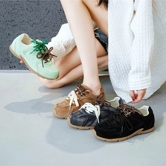 AIYUQI Women's Genuine Leather Sneakers – Retro German Trainers, Winter Velvet Fur, Flat Casual Shoes