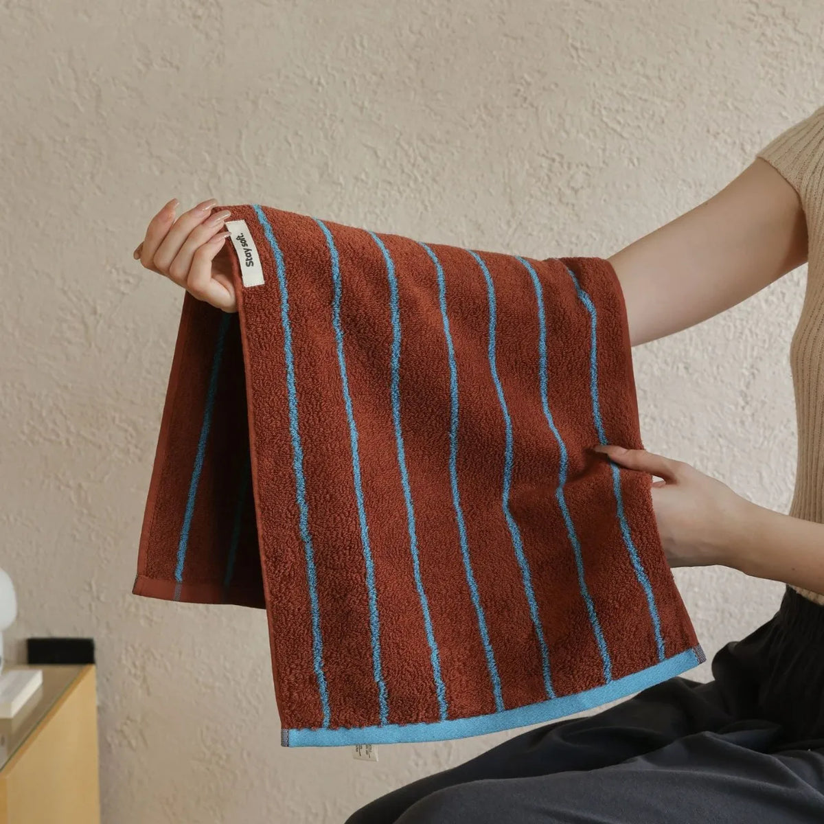 Autumn Winter Striped Cotton Bath Towel – Soft Plush Absorbent Washcloth for Bathroom Use, Unisex Home Spa & Hotel Towel