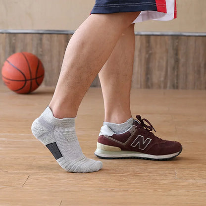 Anti-Slip Cotton Football Socks: Breathable Deodorant Sport Socks for Men & Women - Short/Long Tube Soccer Basketball Socks (Size 39-45)
