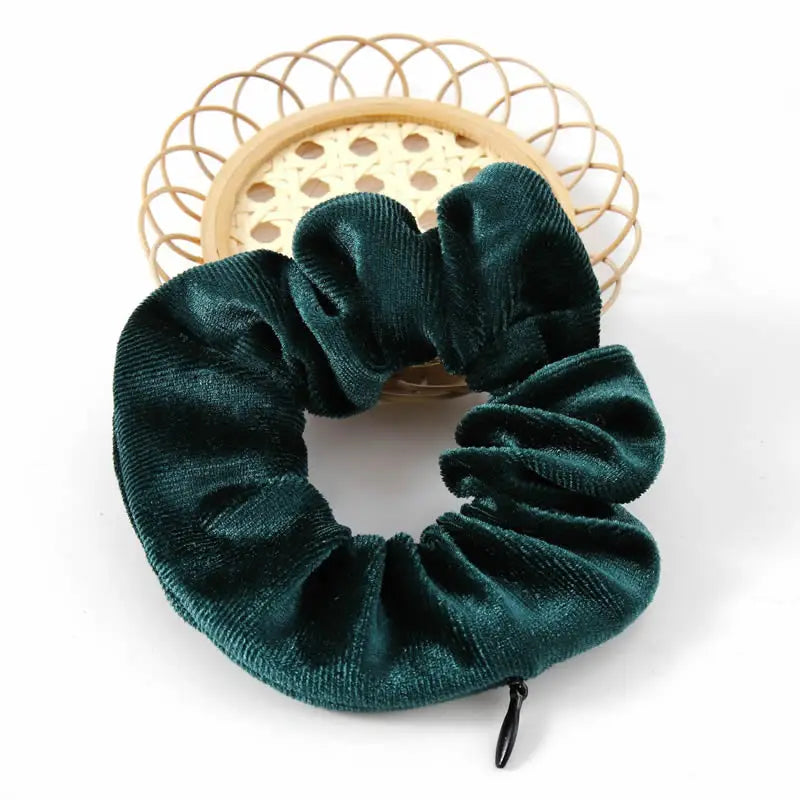Portable Hidden Safe Hair Tie Storage Case – Secret Scrunchie with Zipper for Cash, Key & Jewelry (Travel/Outdoor)